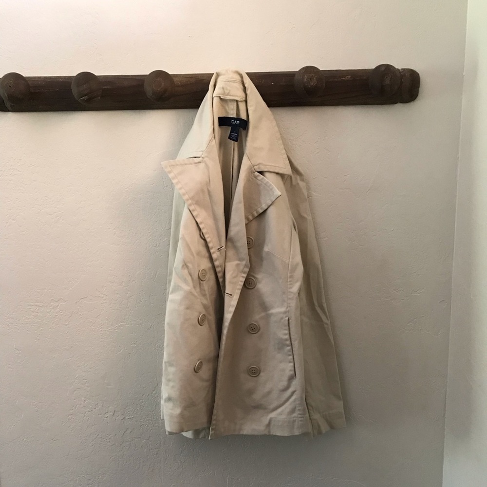 Gap womens pea coat style. Has stretch.  Size small